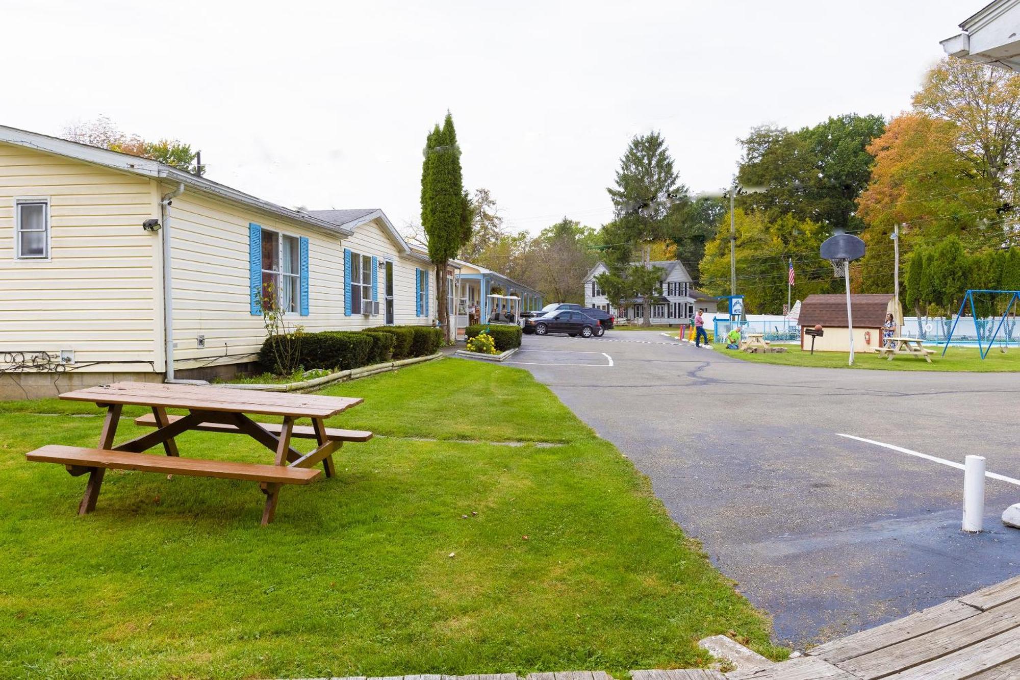 Parkside Motel By Oyo Meadville Conneaut Lake Conneaut Lakeshore Kültér fotó